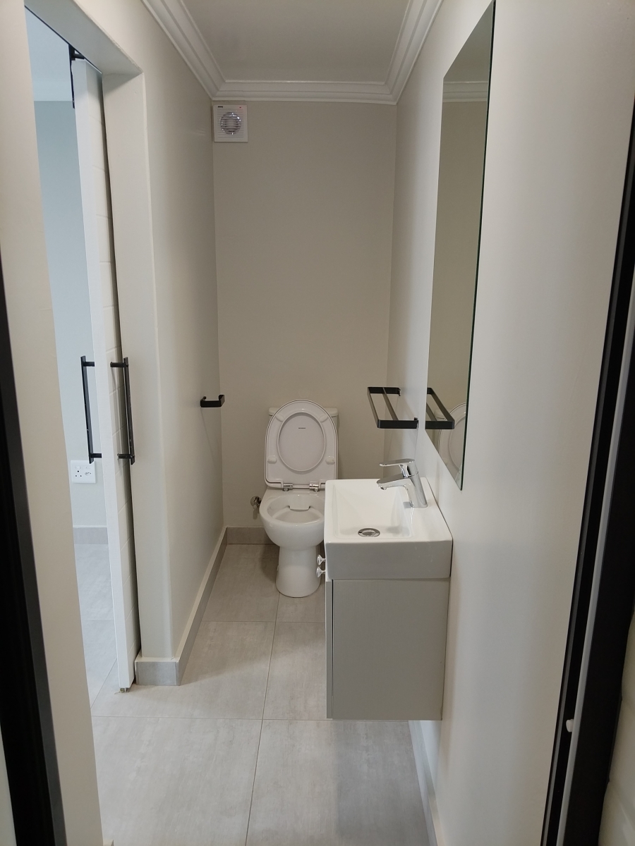 To Let 2 Bedroom Property for Rent in Struisbaai Western Cape